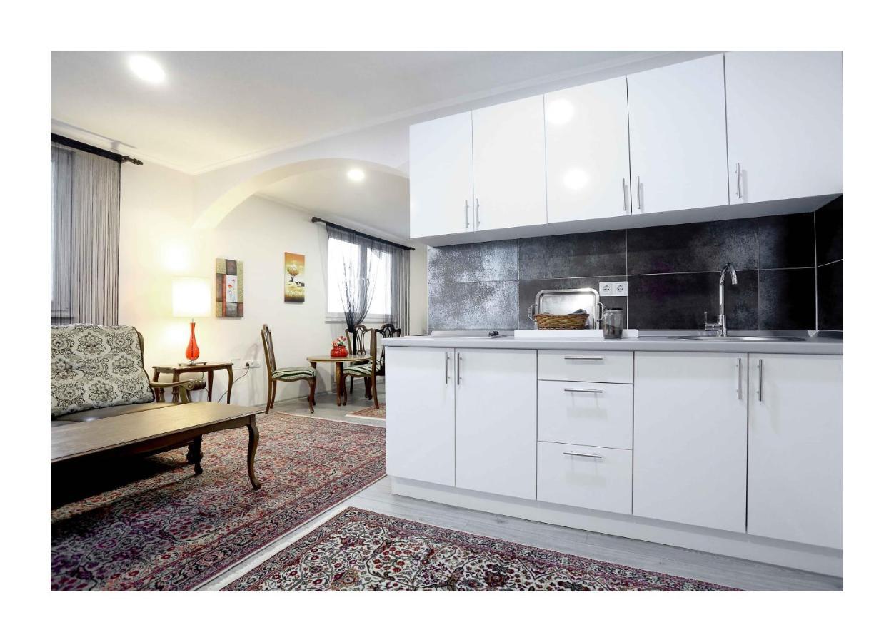 Chardak Apartment Sarajevo Luaran gambar